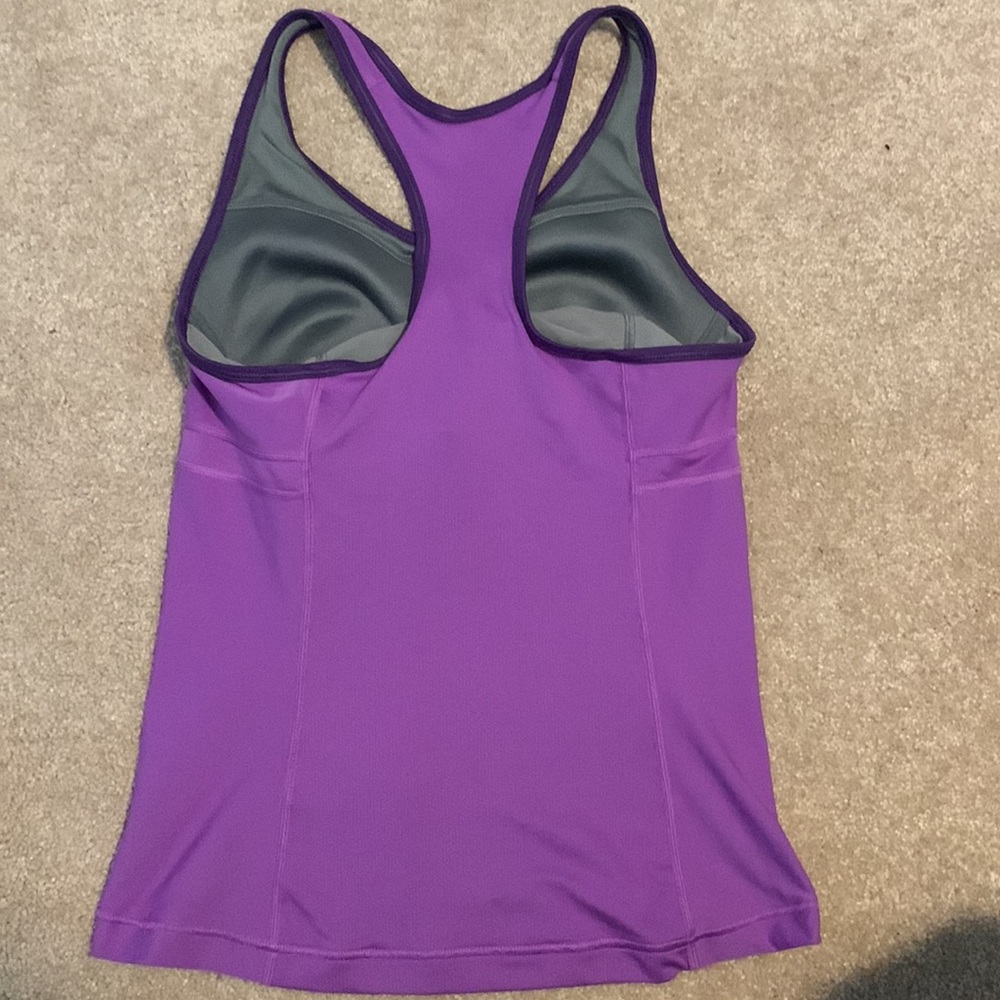 Medium Nike Racerback - Picture 5 of 8